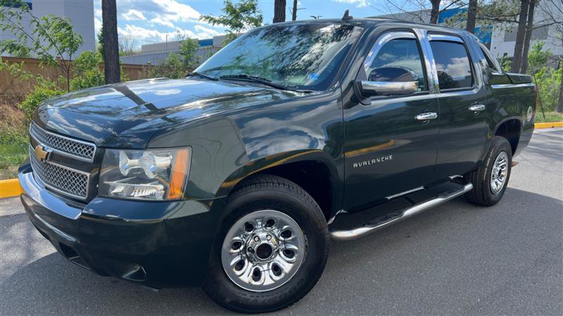Used 2013 Chevrolet Avalanche LT