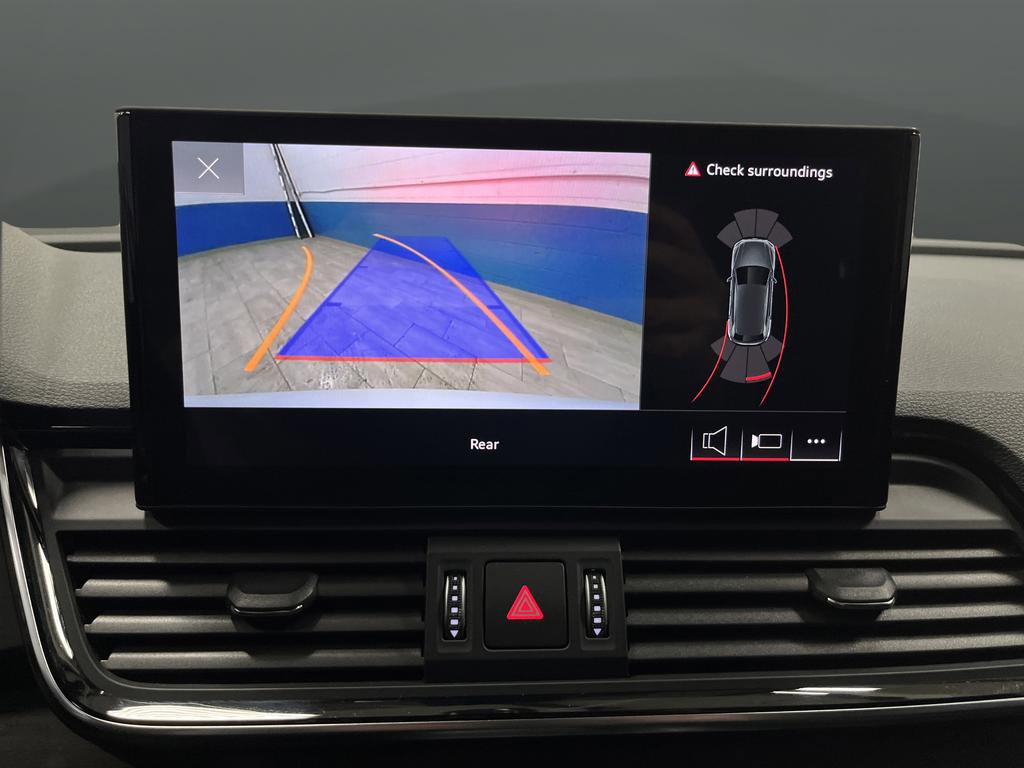 Used 2023 Audi Q5 2.0T Premium w/ Convenience Package image 10