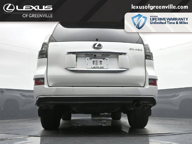 Used 2023 Lexus GX 460 Premium w/ Accessory Package AWD/4WD image 39