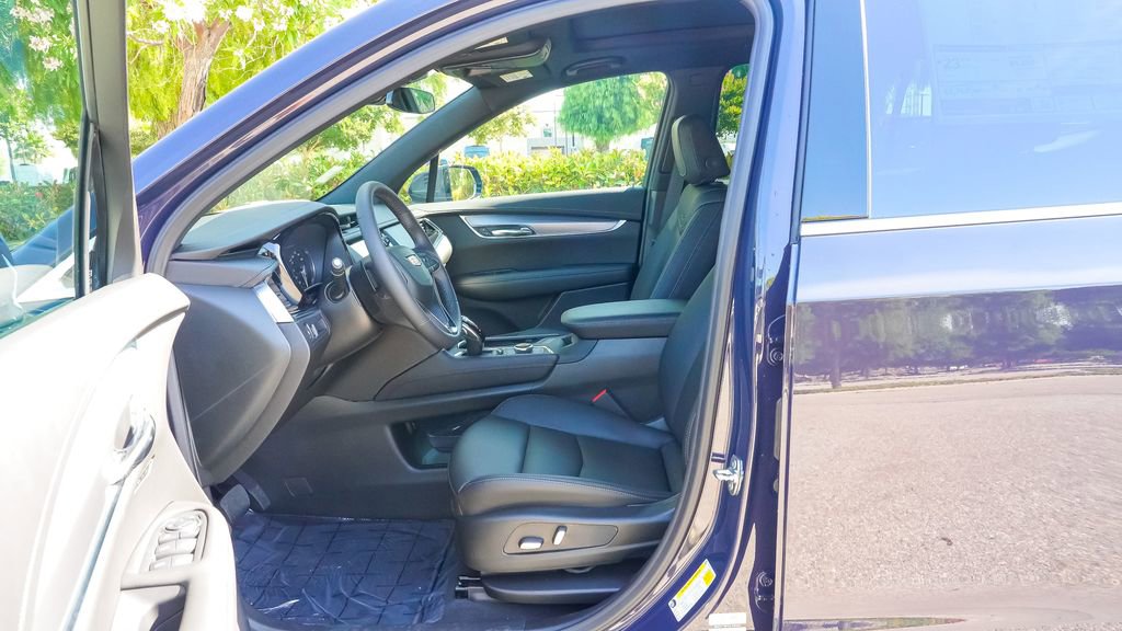 Used 2025 Cadillac XT6 Luxury FWD image 20