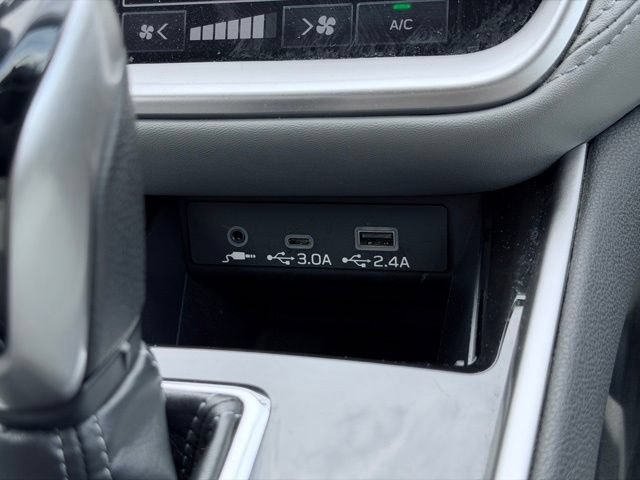 Used 2023 Subaru Outback Premium AWD/4WD image 34