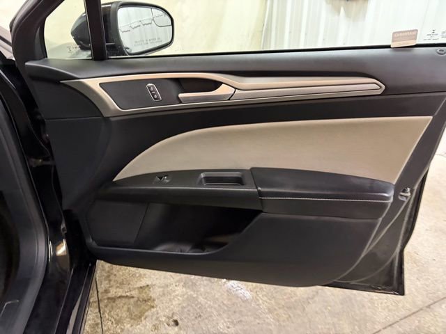 Used 2018 Ford Fusion S image 23