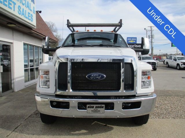 Used 2021 Ford F750 2WD Regular Cab Super Duty image 2