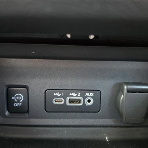 Certified 2025 Nissan Sentra SV FWD image 16