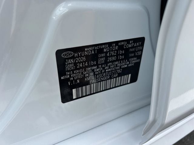 Used 2026 Genesis G70 2.5T RWD image 13