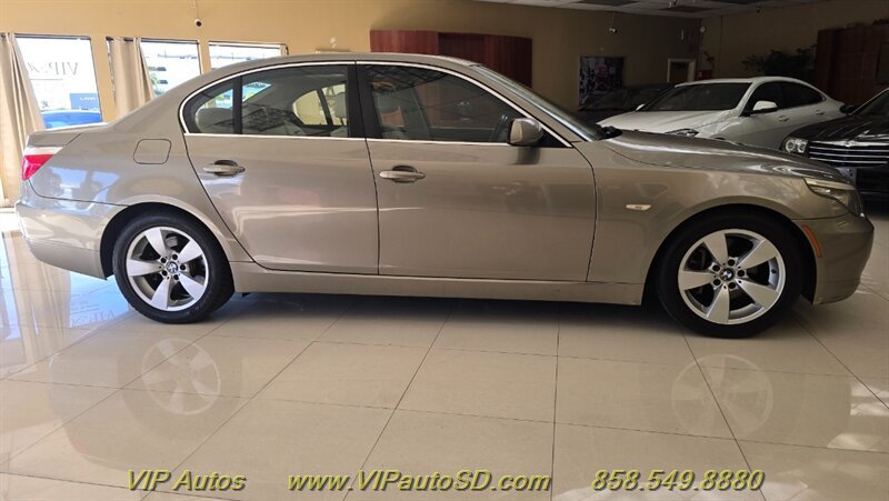 Used 2008 BMW 528i Sedan RWD image 4