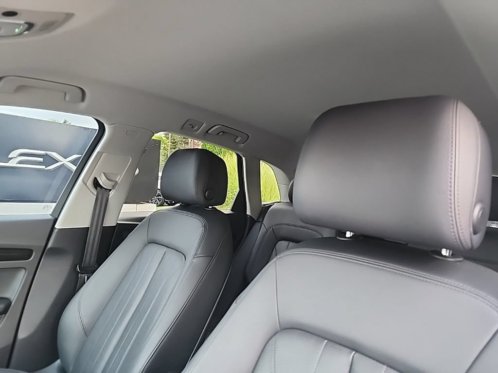 Used 2019 Audi Q5 2.0T Premium w/ Convenience Package AWD/4WD image 13