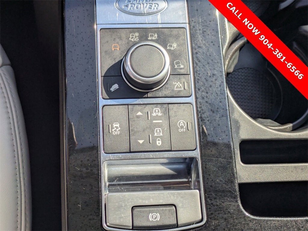 Used 2019 Land Rover Discovery HSE image 14