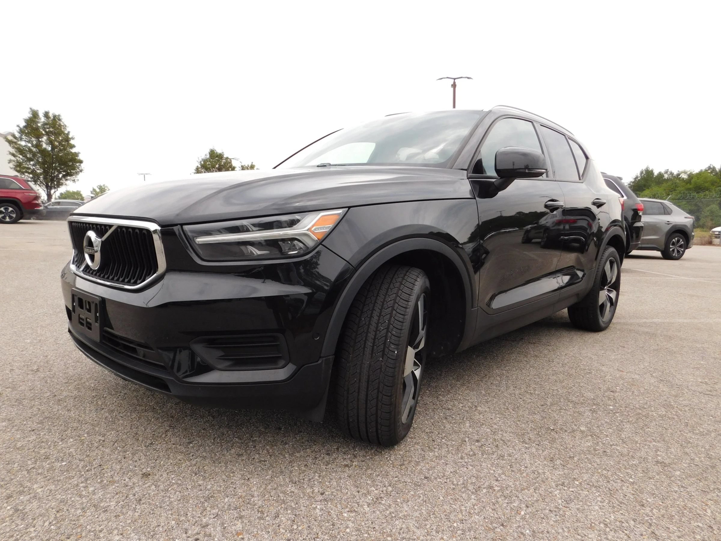 Used 2019 Volvo XC40 T5 Momentum AWD/4WD image 3