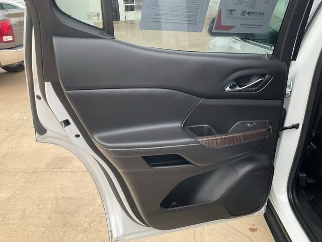 Used 2023 GMC Acadia Denali w/ Denali Technology Package image 23