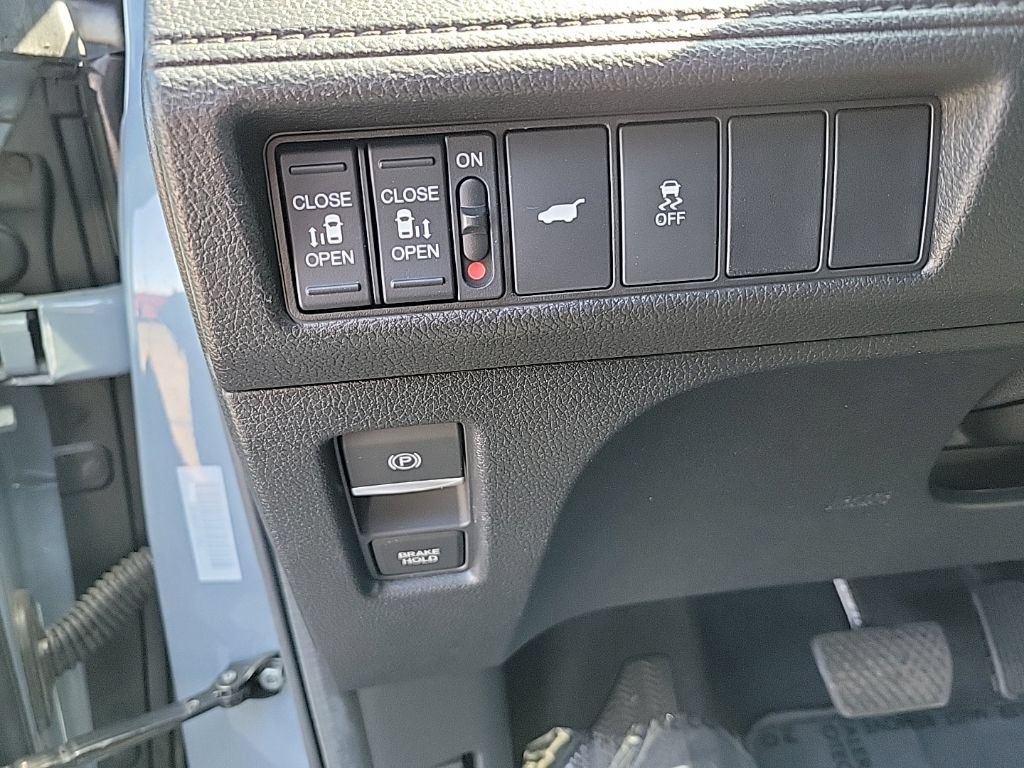 Used 2025 Honda Odyssey Sport-L image 17