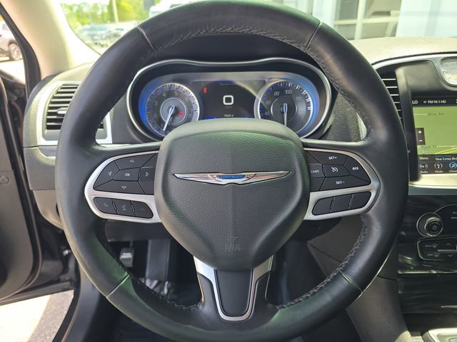 Used 2019 Chrysler 300 Touring L w/ Quick Order Package 22F image 26