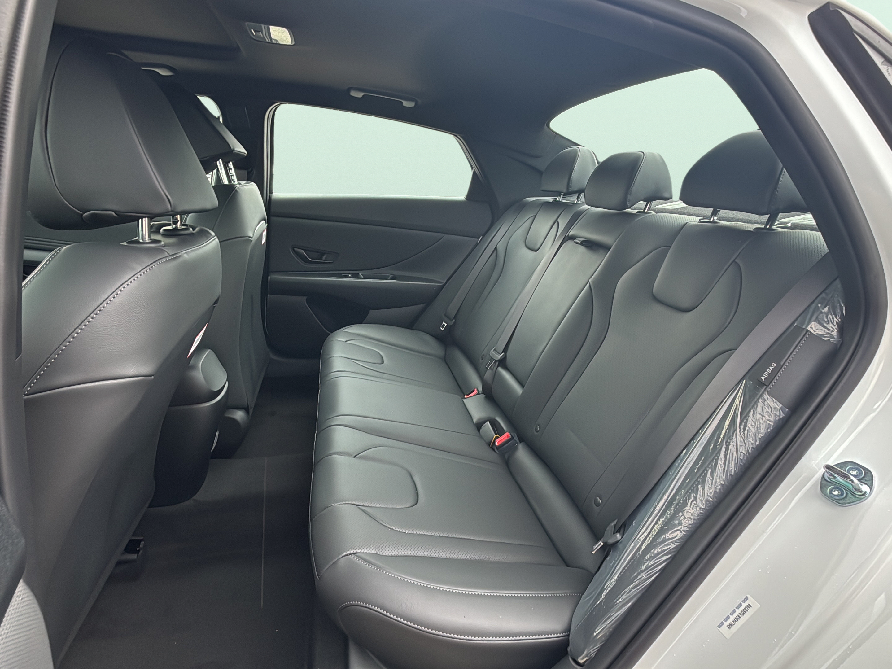 New 2026 Hyundai Elantra SEL Sport FWD image 19