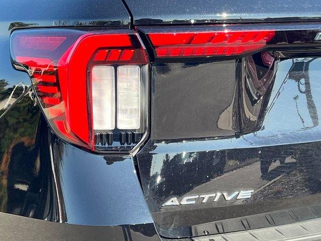 Used 2026 Ford Explorer Active w/ Active Comfort Package AWD/4WD image 8