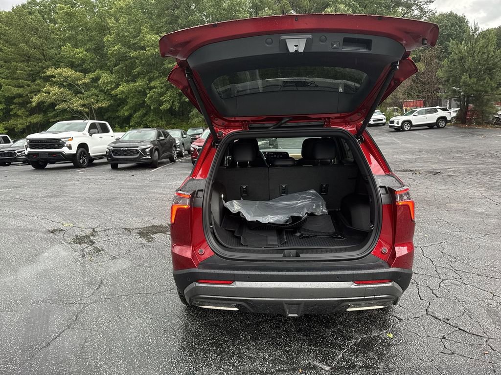 New 2026 Chevrolet Equinox ACTIV w/ Convenience Package III AWD/4WD image 33