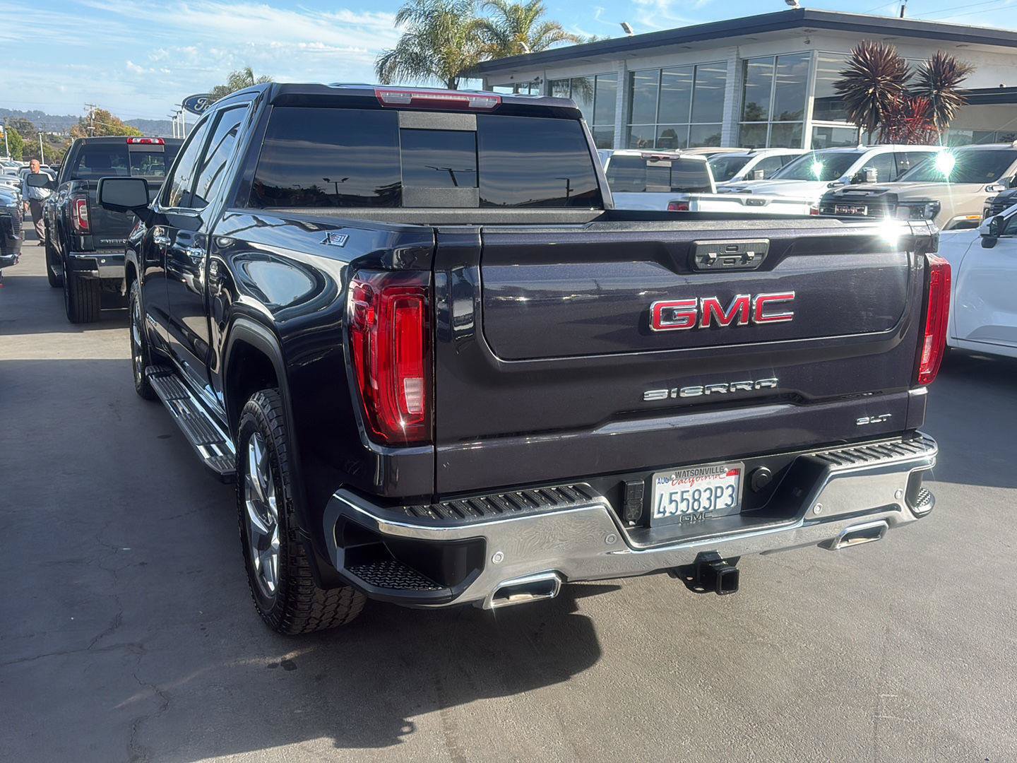 Used 2022 GMC Sierra 1500 SLT w/ SLT Premium Plus Package AWD/4WD image 5