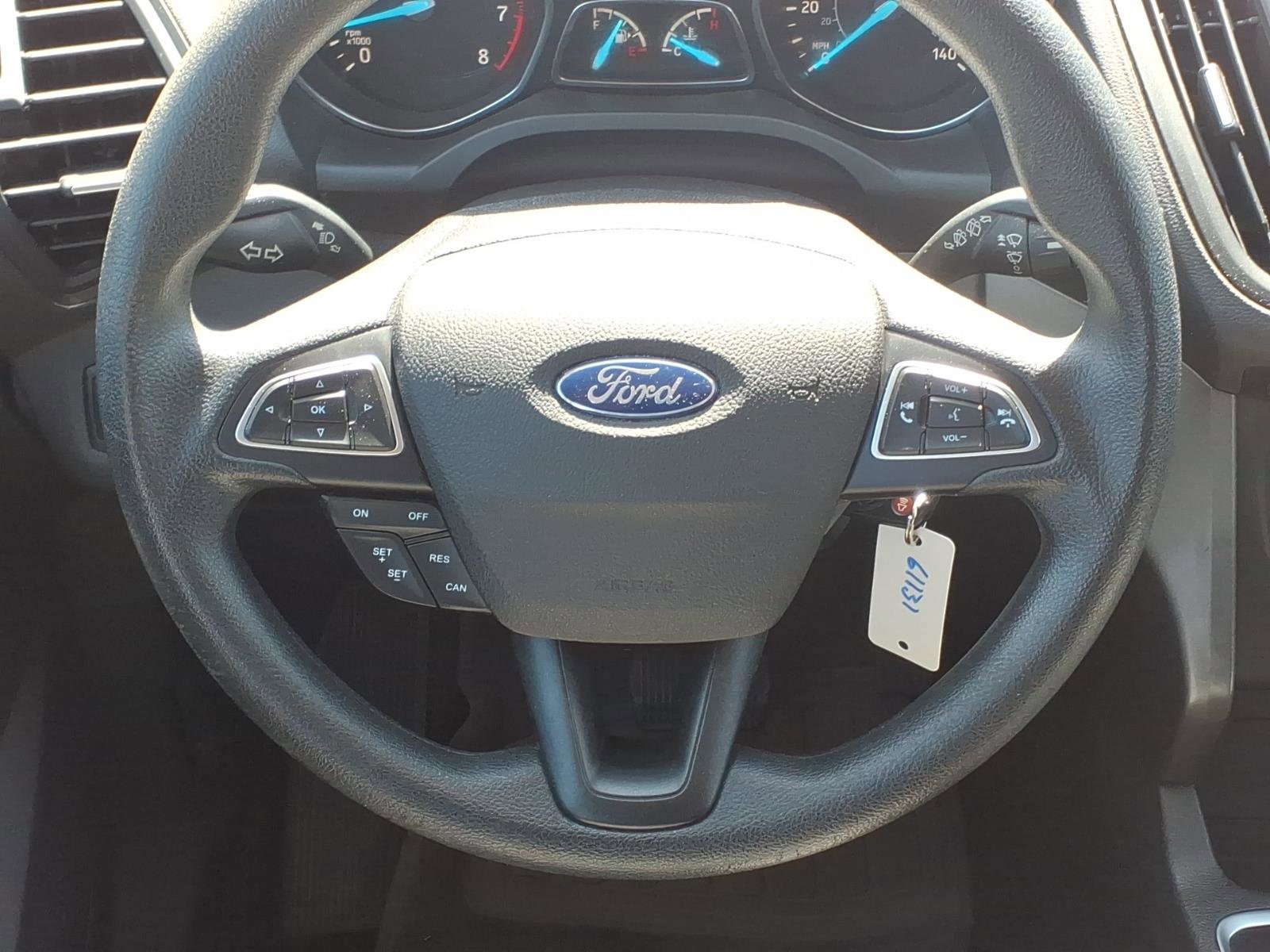 Used 2018 Ford Escape SE image 14