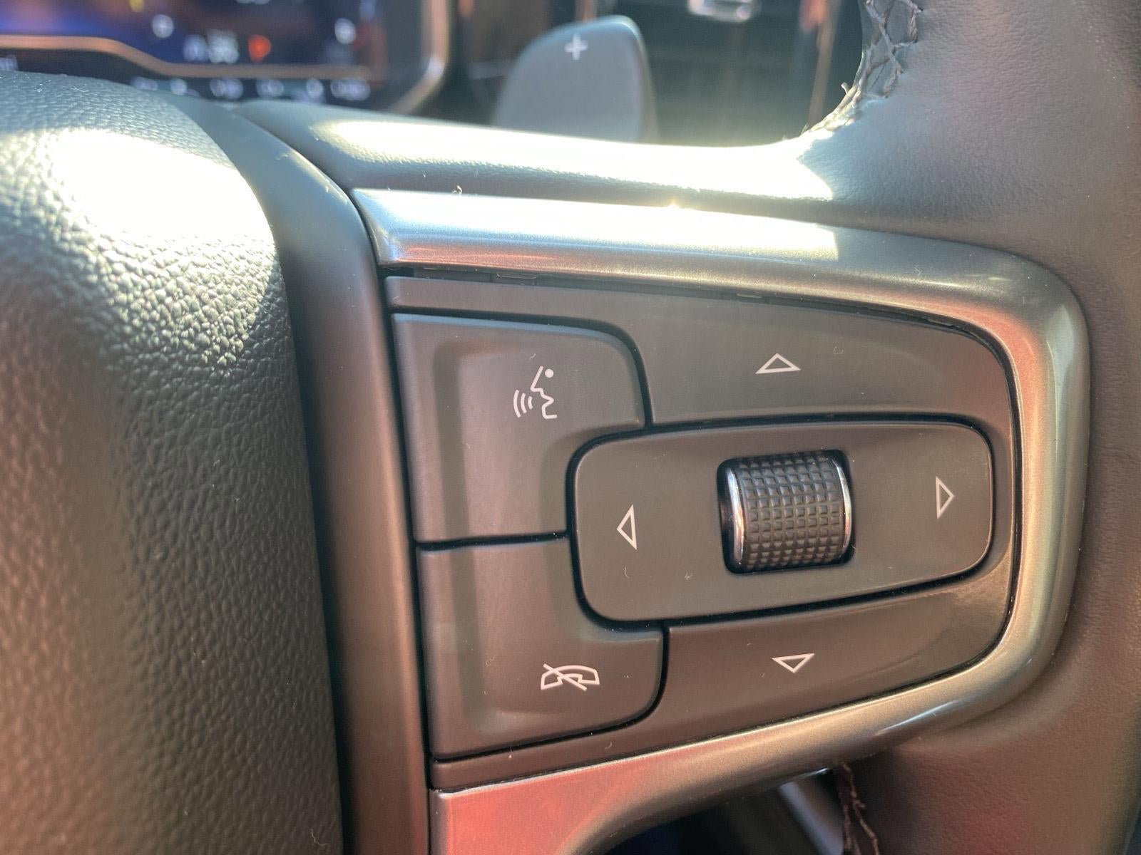 Certified 2023 Chevrolet Silverado 1500 RST w/ Z71 Off-Road Package AWD/4WD image 34
