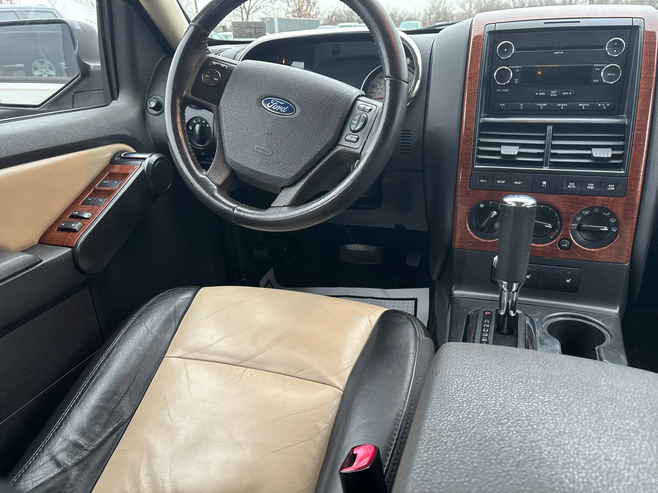 Used 2010 Ford Explorer Eddie Bauer image 34