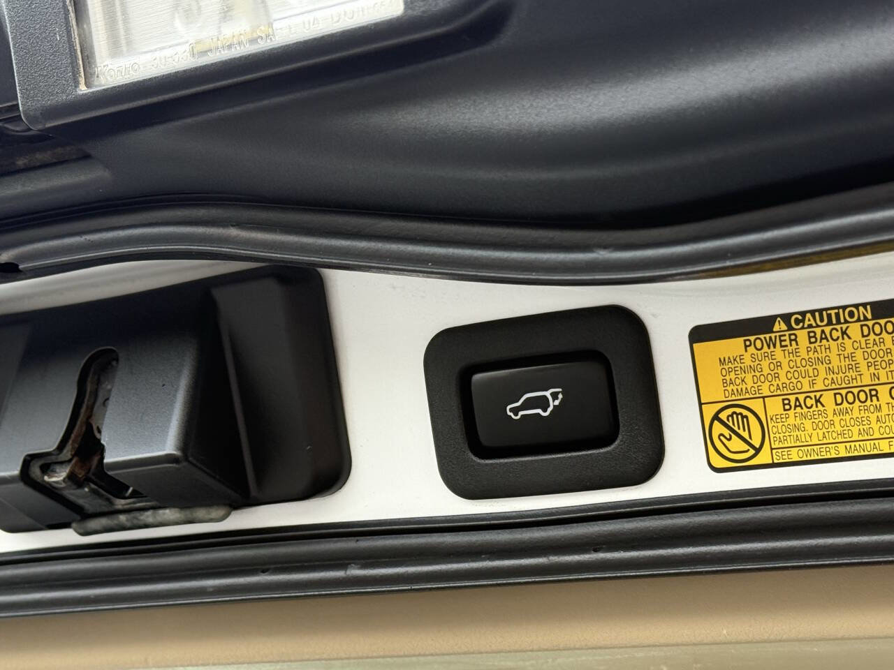 Used 2009 Lexus LX 570 4WD image 21