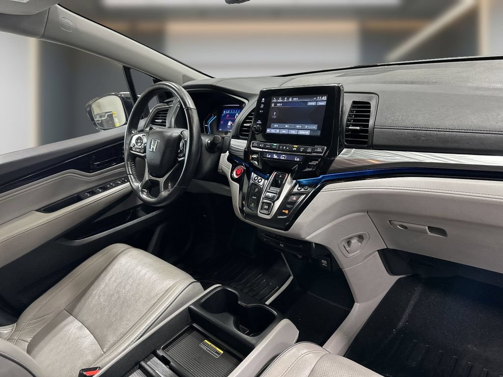 Used 2022 Honda Odyssey Elite image 16