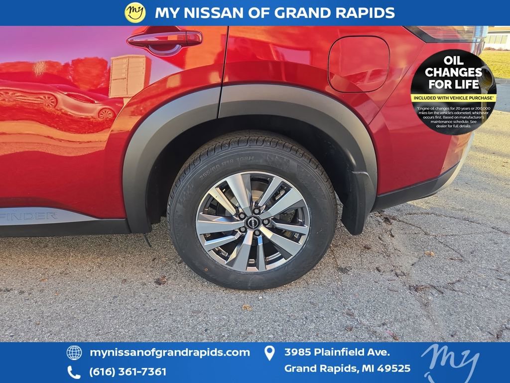Used 2023 Nissan Pathfinder SL image 61