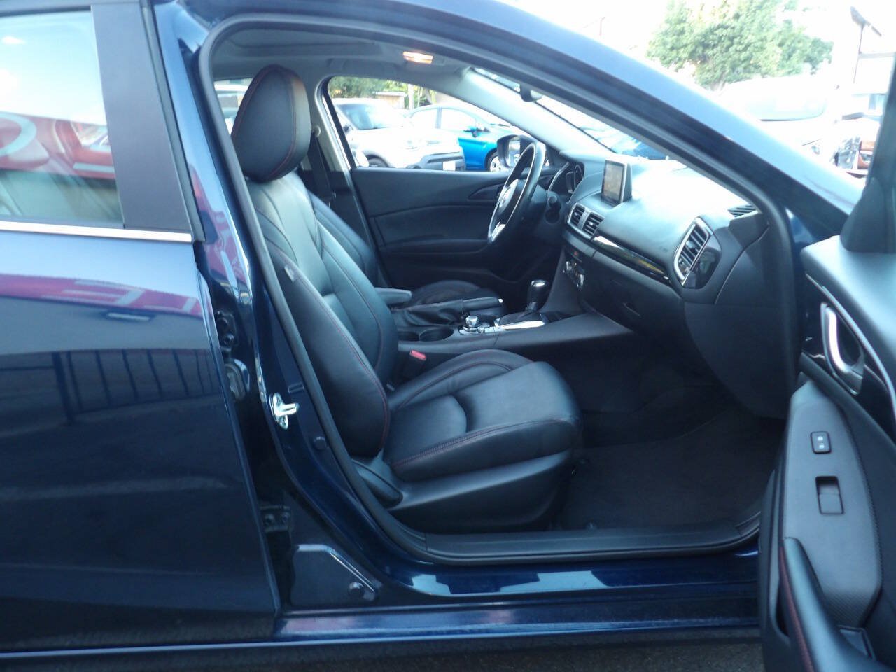 Used 2014 MAZDA MAZDA3 i Grand Touring FWD image 6