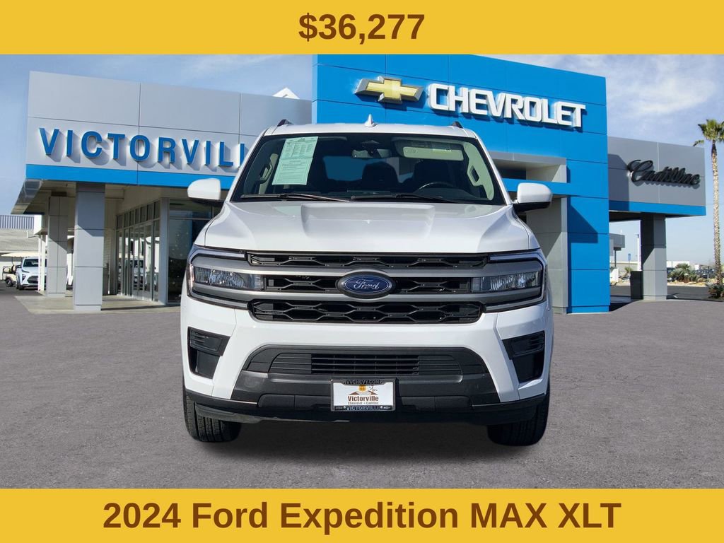 Used 2024 Ford Expedition Max XLT image 2