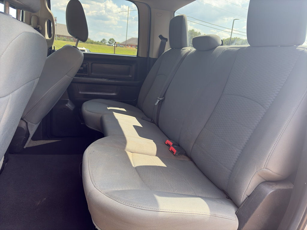 Used 2014 RAM 2500 Tradesman w/ Chrome Appearance Group AWD/4WD image 14