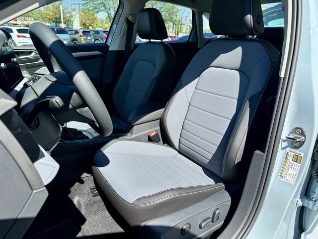 New 2026 Volkswagen Jetta SE image 13