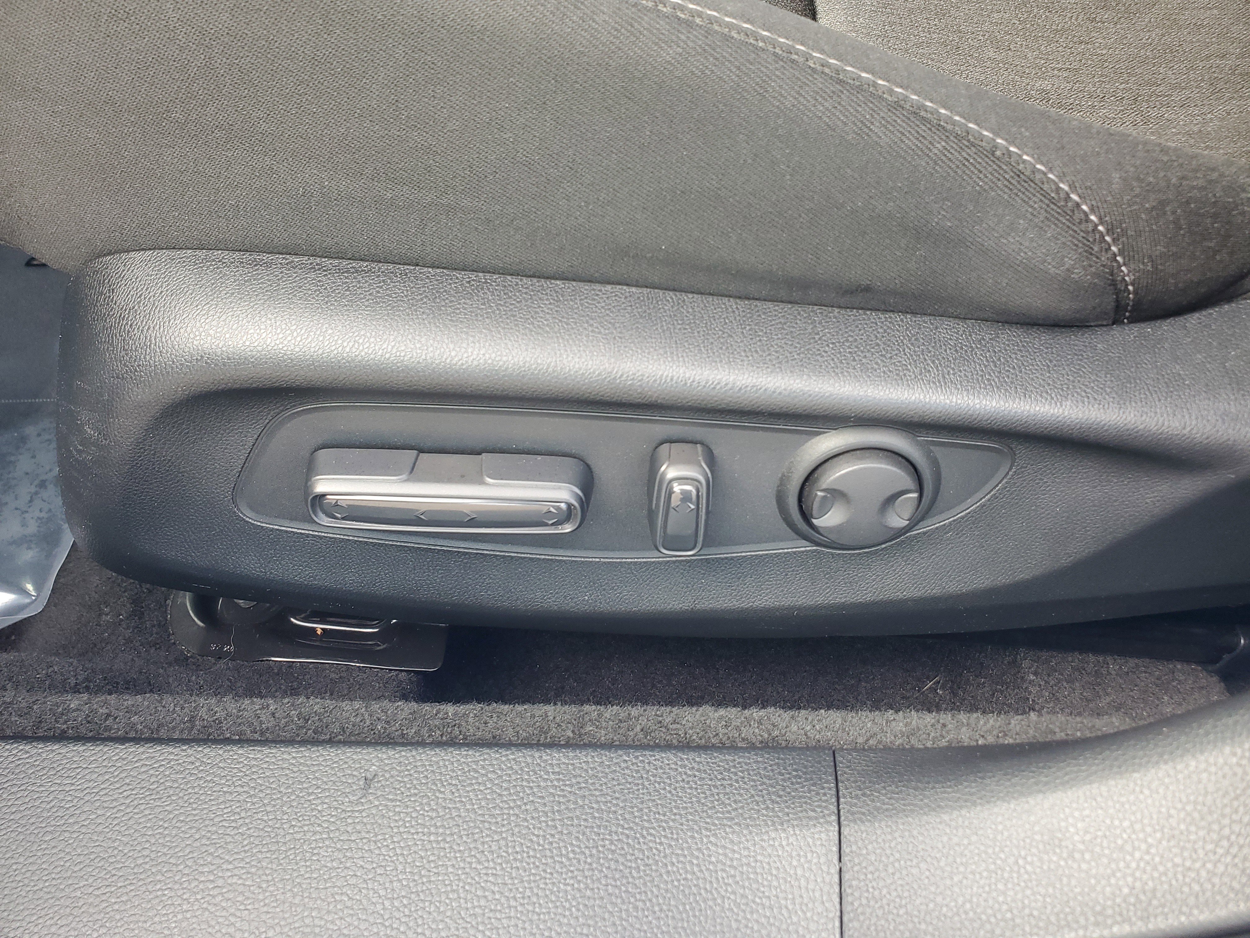 Used 2023 Honda Accord Sport image 12