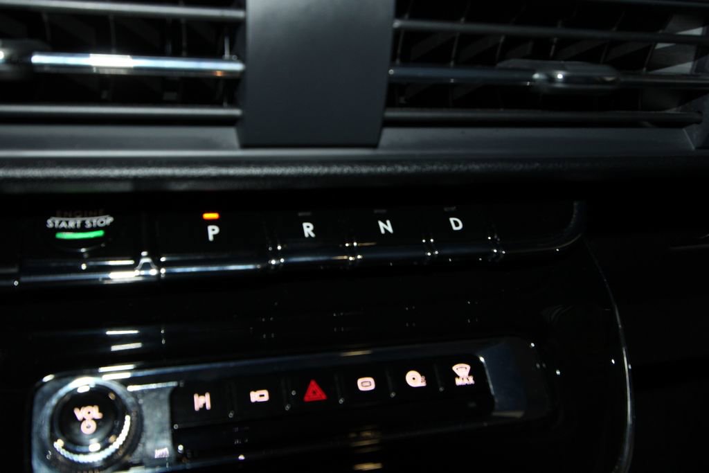 Used 2024 Lincoln Corsair Grand Touring w/ Equipment Group 301A image 17