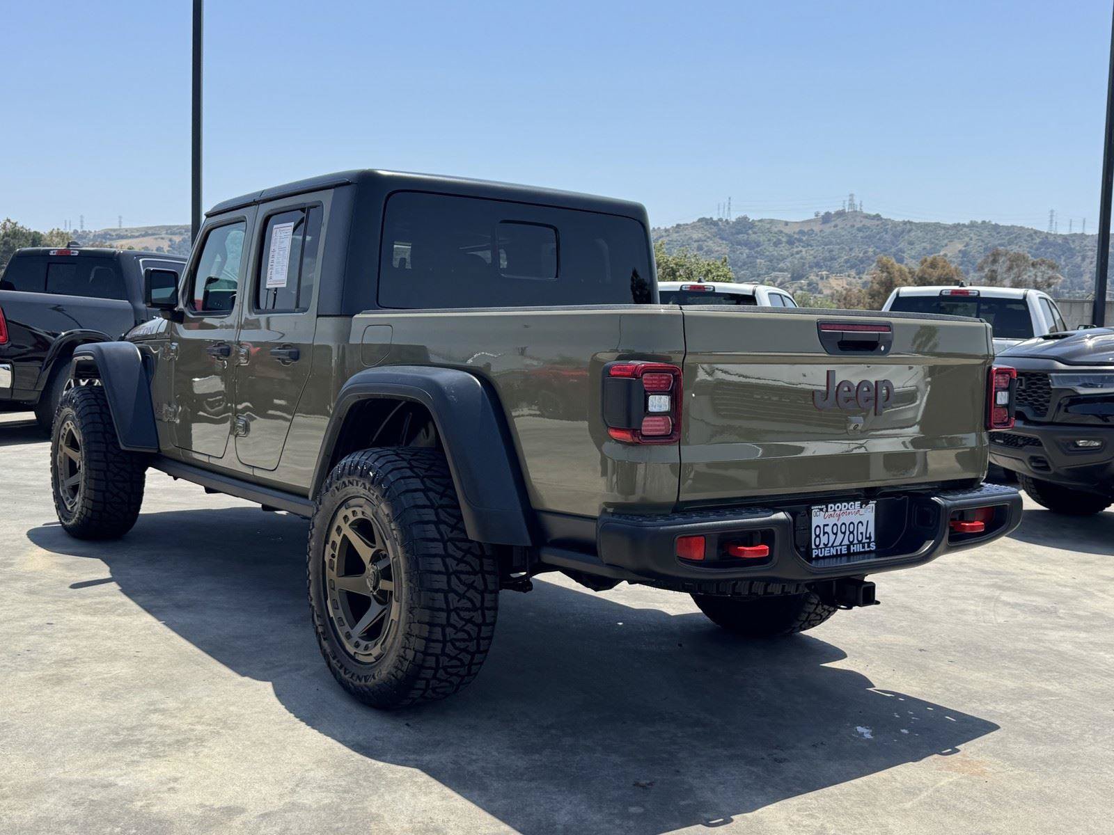 Certified 2026 Jeep Gladiator Rubicon AWD/4WD image 5
