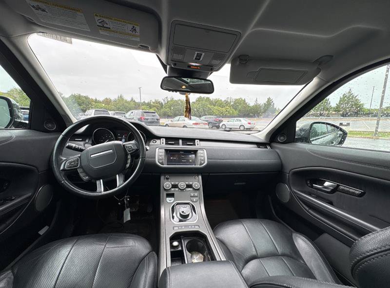 Used 2018 Land Rover Range Rover Evoque SE AWD/4WD image 6