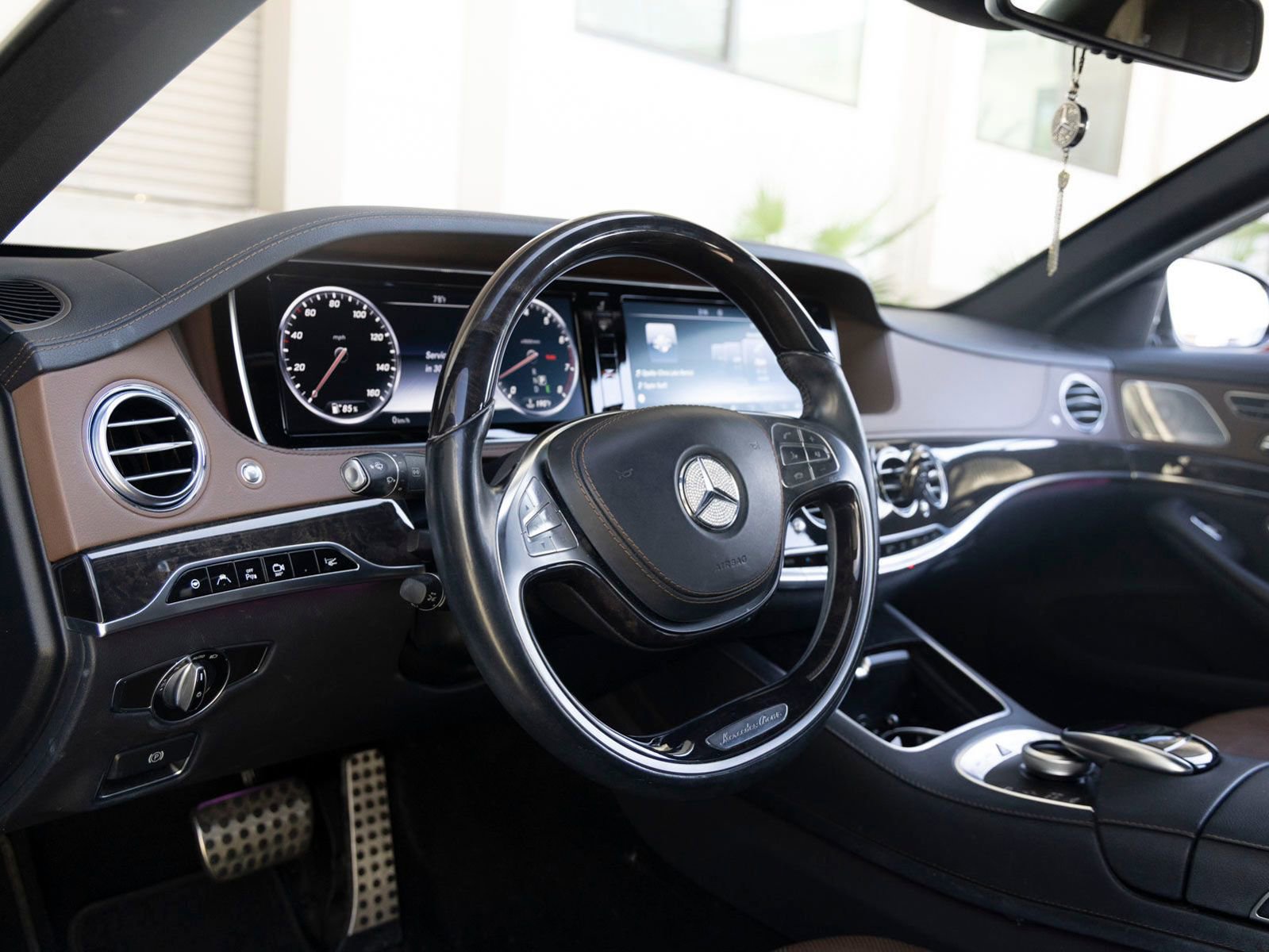 Used 2017 Mercedes-Benz S 550 Sedan image 15