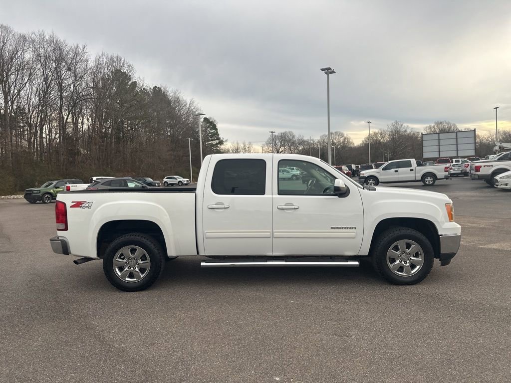 Used 2011 GMC Sierra 1500 SLT w/ SLT Convenience Package image 2