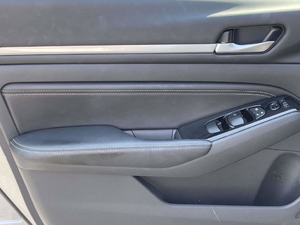 Used 2023 Nissan Altima 2.5 SL FWD image 20