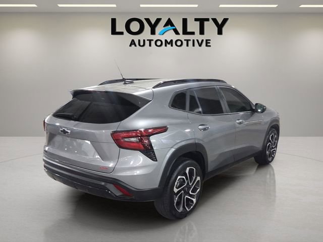 Used 2025 Chevrolet Trax RS w/ Driver Confidence Package FWD image 5