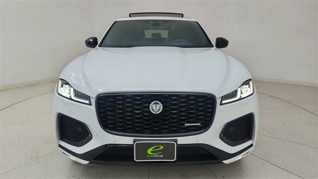 Used 2025 Jaguar F-PACE R-Dynamic S image 13