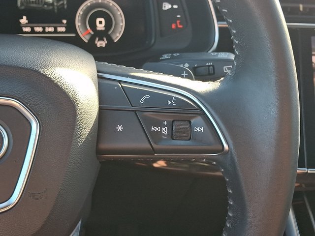 Used 2019 Audi Q8 Premium Plus w/ Premium Plus AWD/4WD image 28
