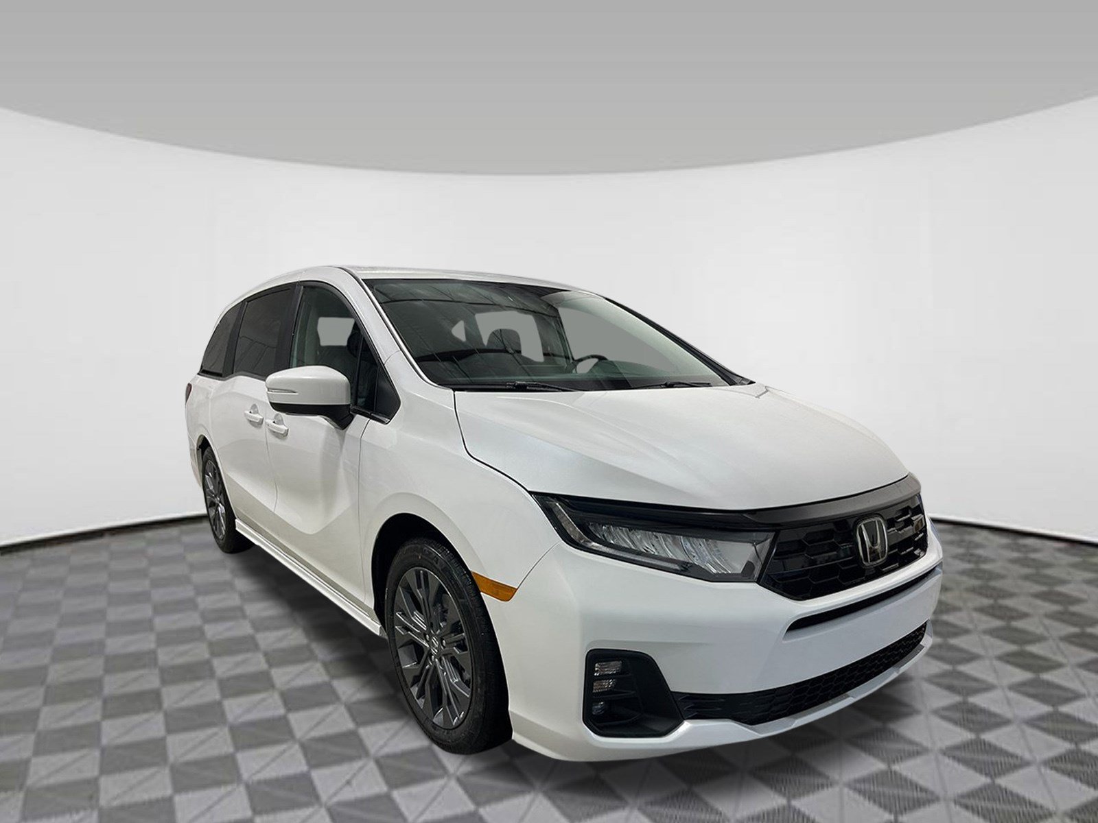 New 2026 Honda Odyssey Touring image 9