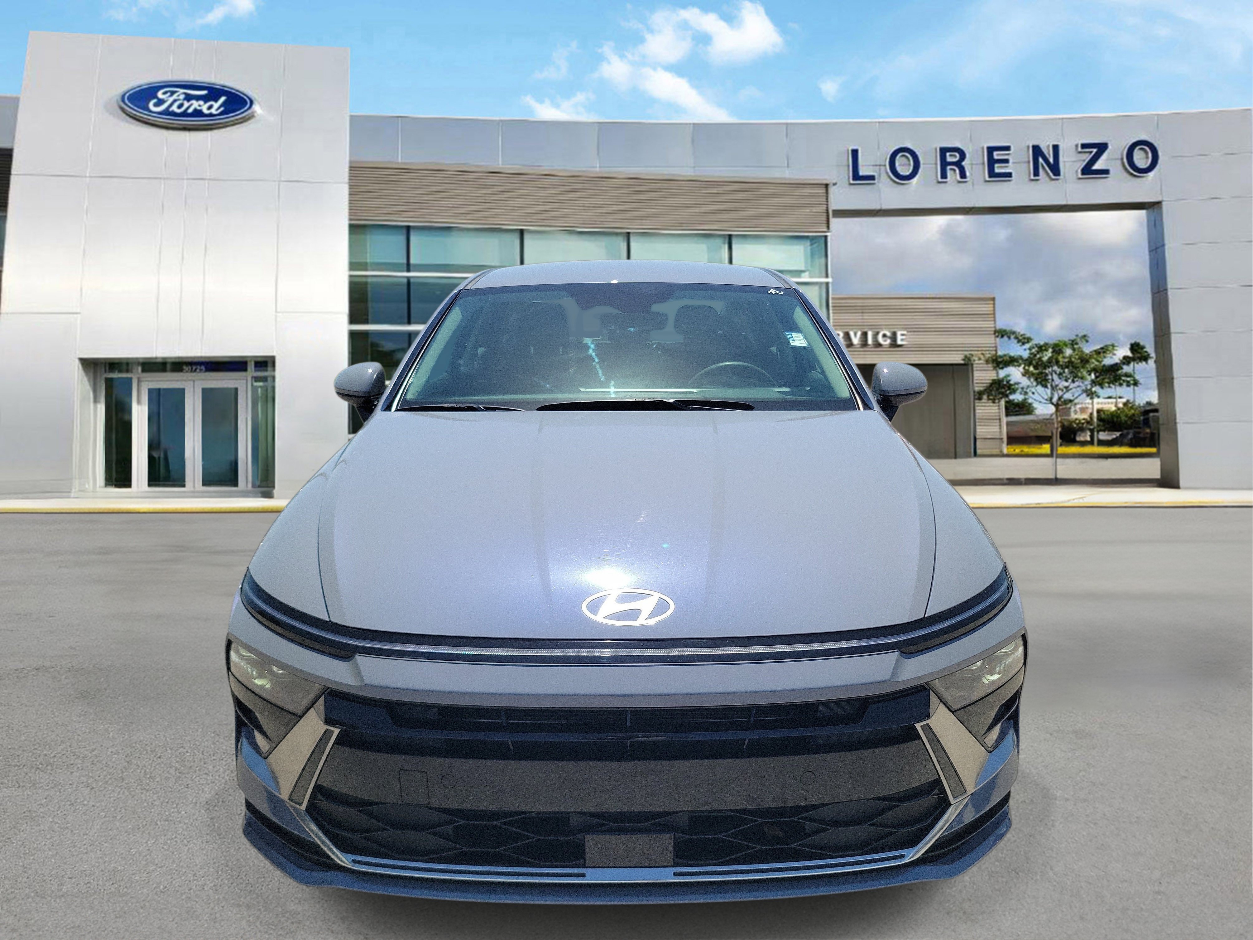 Used 2025 Hyundai Sonata SEL FWD image 2