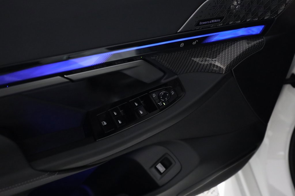 Used 2026 BMW M5 Touring image 16
