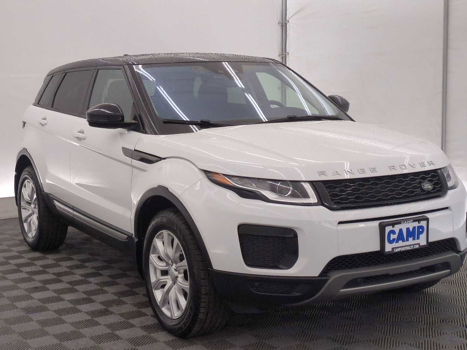 Used 2019 Land Rover Range Rover Evoque SE image 8