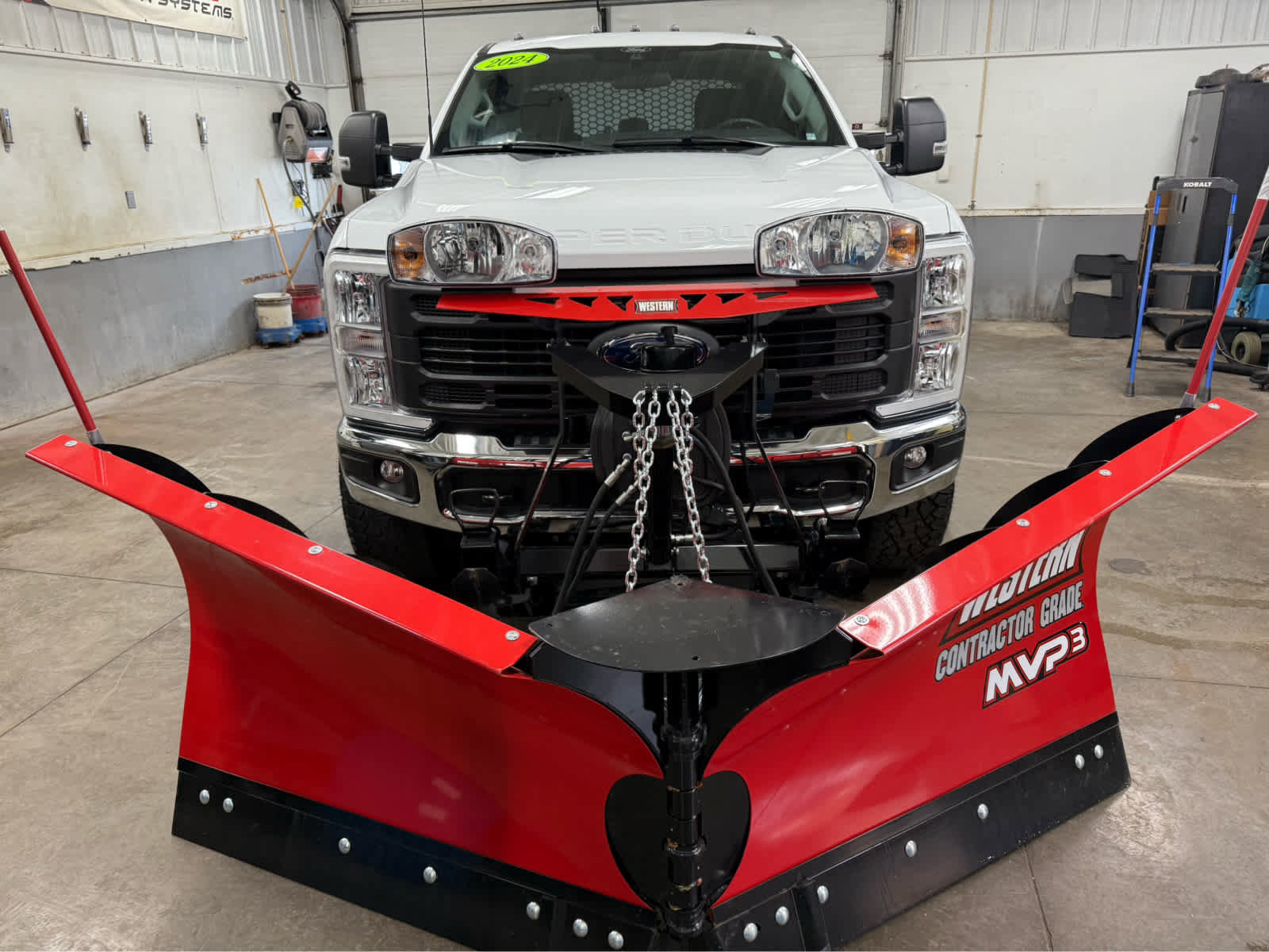 Used 2024 Ford F250 XL w/ XL Chrome Package image 2