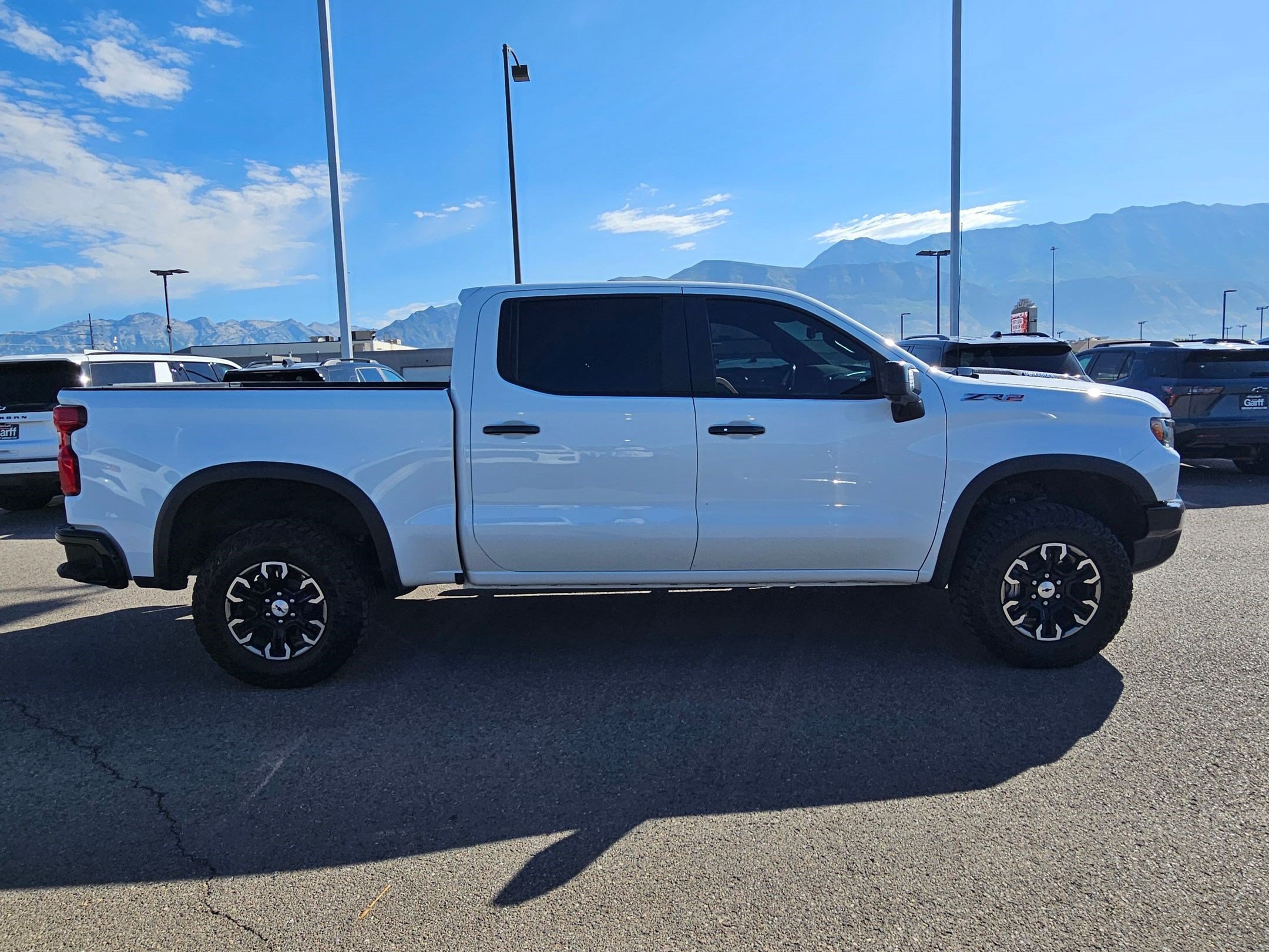 Used 2025 Chevrolet Silverado 1500 ZR2 w/ Technology Package AWD/4WD image 2