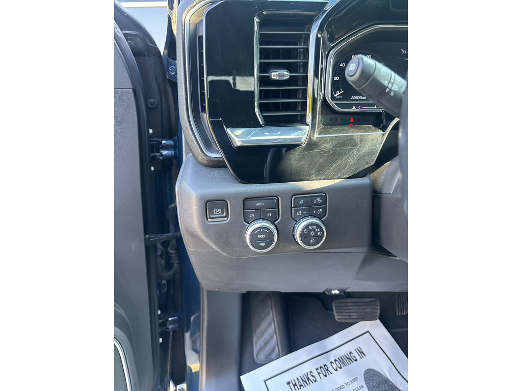 Used 2023 GMC Sierra 1500 SLT w/ SLT Premium Package AWD/4WD image 11