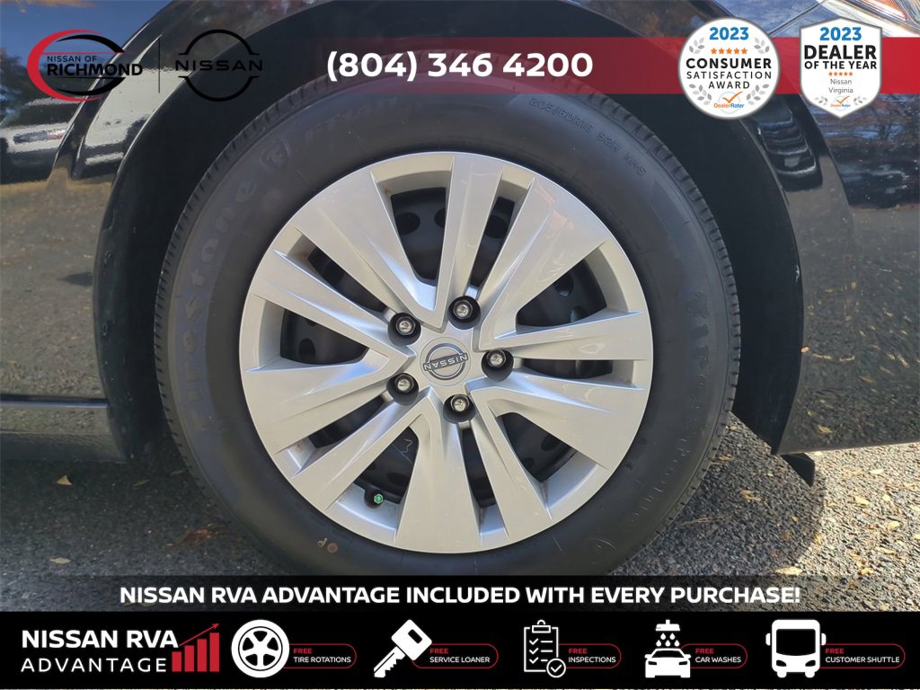 Used 2025 Nissan Sentra S image 12