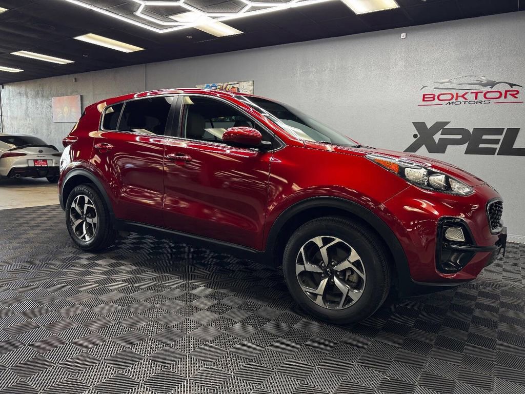 Used 2021 Kia Sportage LX image 2