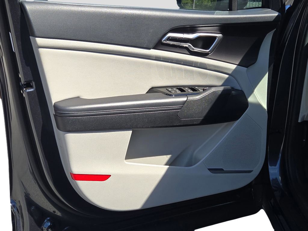 Certified 2024 Kia Sportage EX image 16